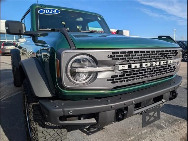 Used 2024 Green Metallic Ford Badlands image 20