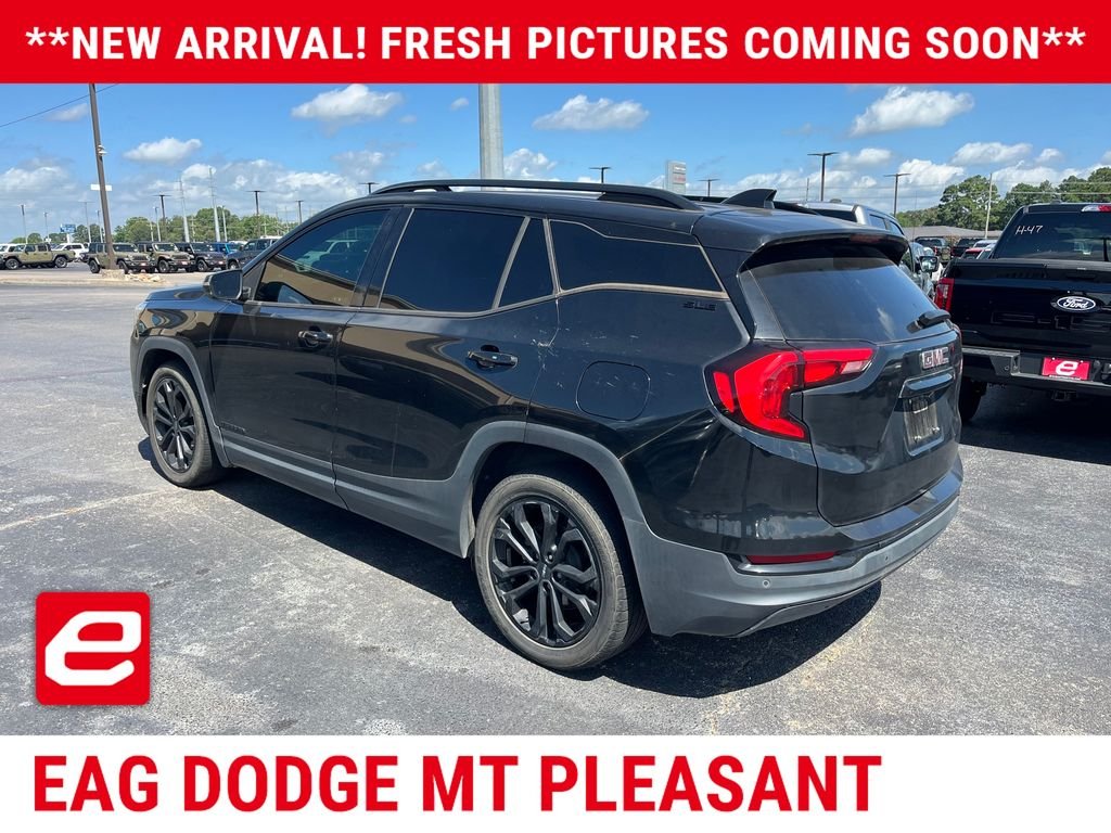 Used 2020 Black GMC SLE image 3