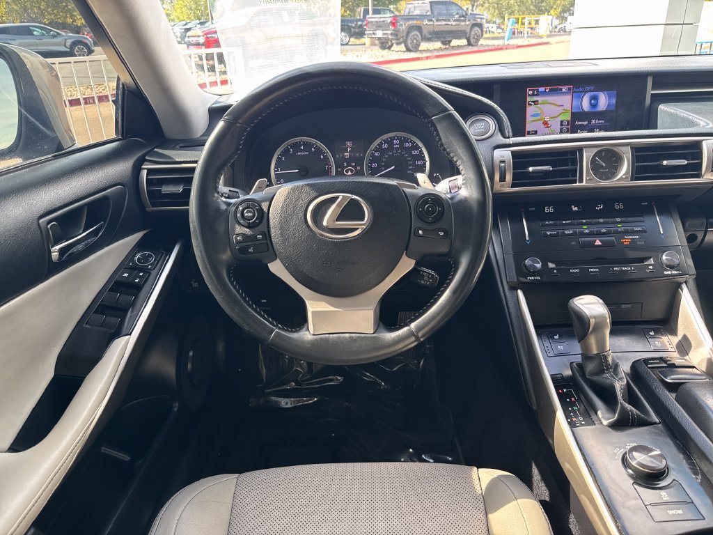 Used 2014 Atomic Silver Lexus 4DR SDN RWD image 13