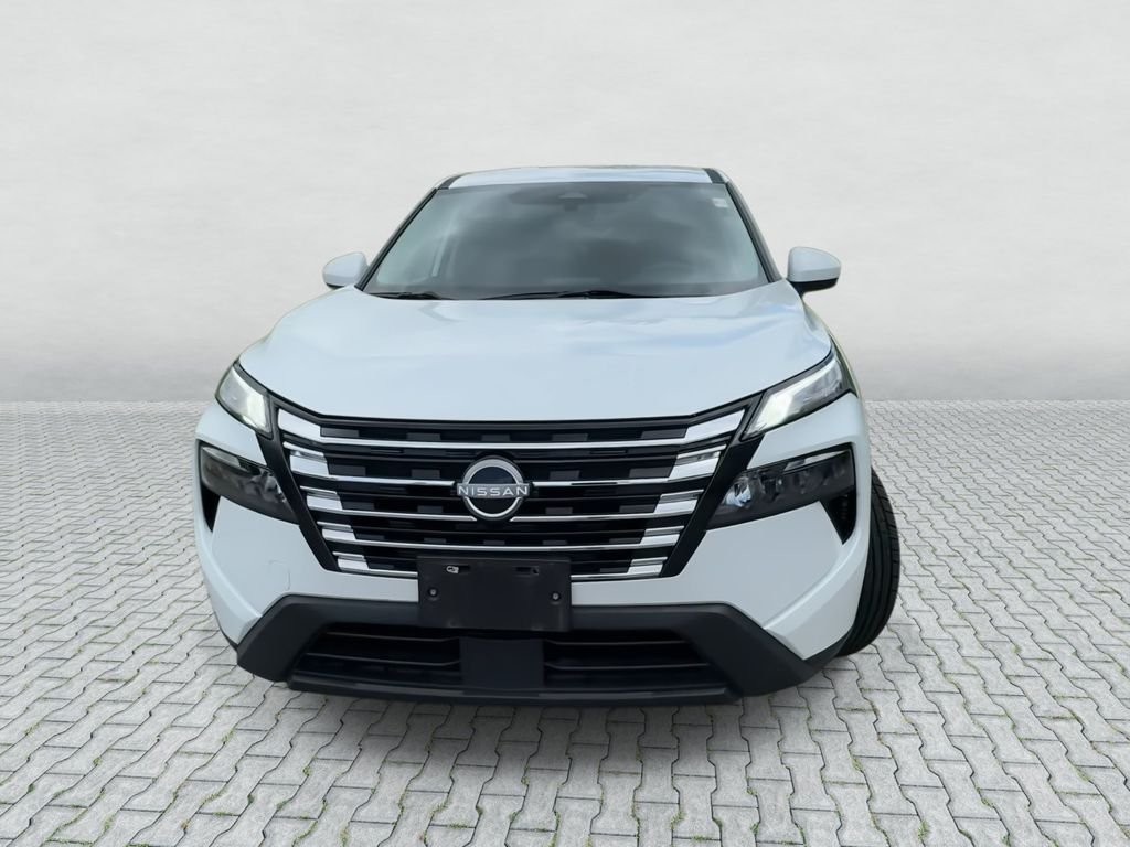 Certified Used 2024 White Nissan SV image 3