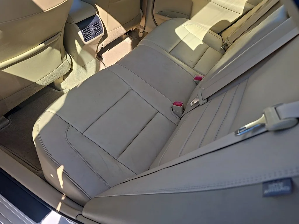 Used 2017 White Toyota XLE image 11