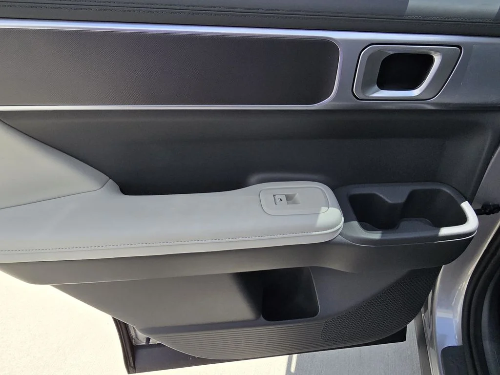 New 2027 Gray Hyundai SEL image 12