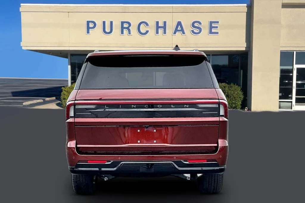 New 2027 Bronze Fire Tinted Clearcoat Lincoln Reserve L image 4