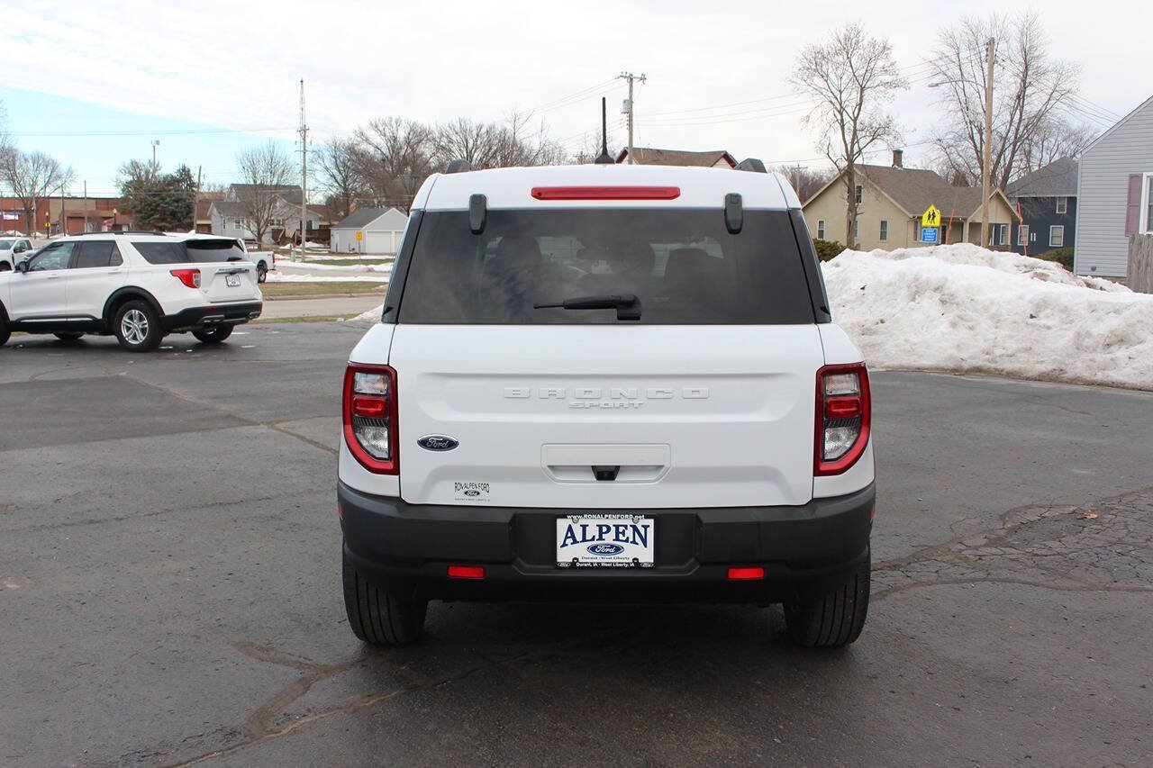 Used 2021 Oxford White Ford Big Bend AWD 4dr SUV image 6