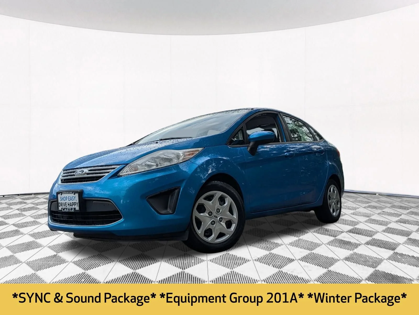 Used 2012 Blue Ford SE image 2