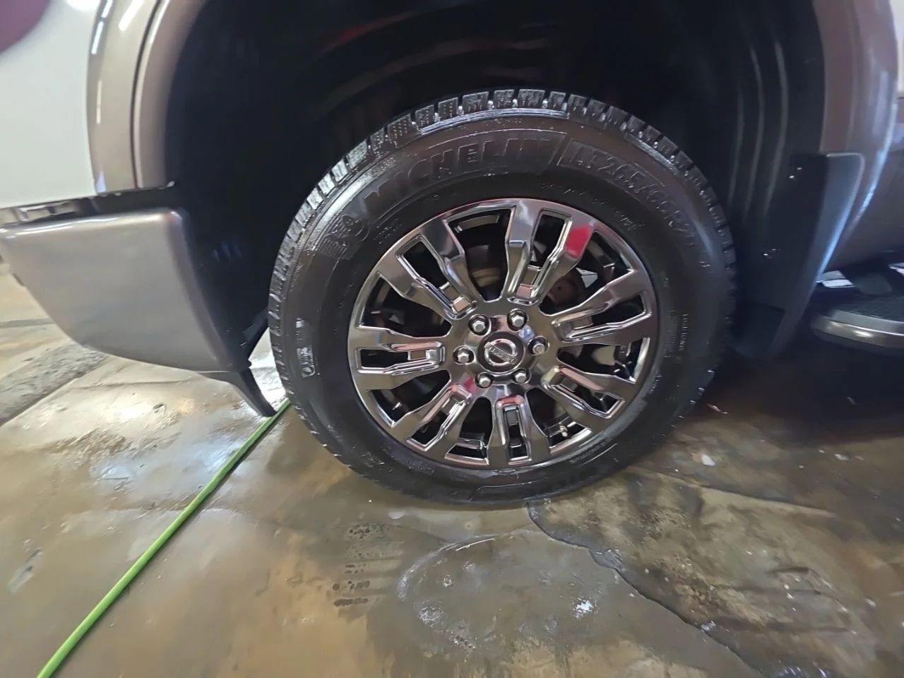 Used 2019 White Nissan Platinum Reserve image 12
