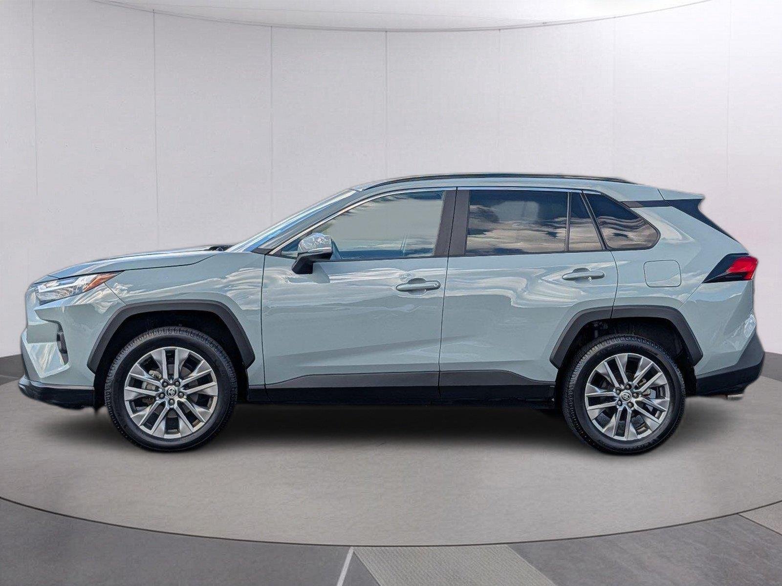 Used 2023 Lunar Rock Toyota XLE Premium image 2