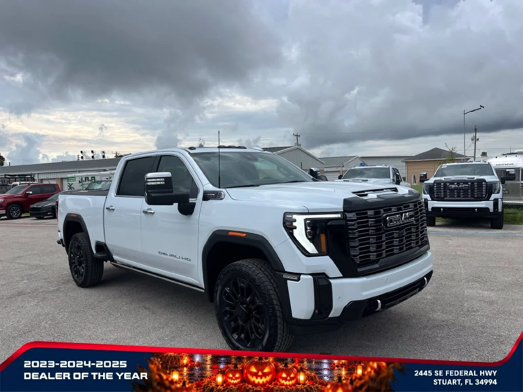 New 2026 Glacier White Tricoat GMC Denali Ultimate image 2