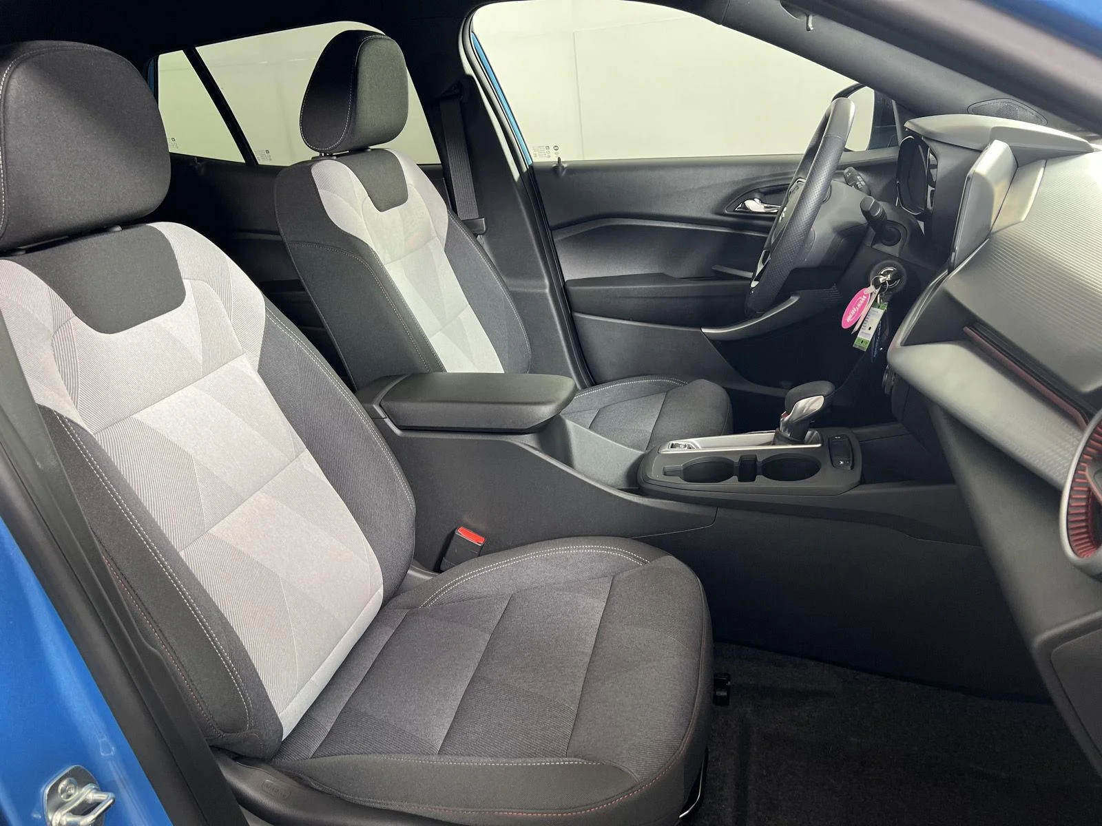 Used 2025 Marina Blue Metallic Chevrolet 1RS image 20