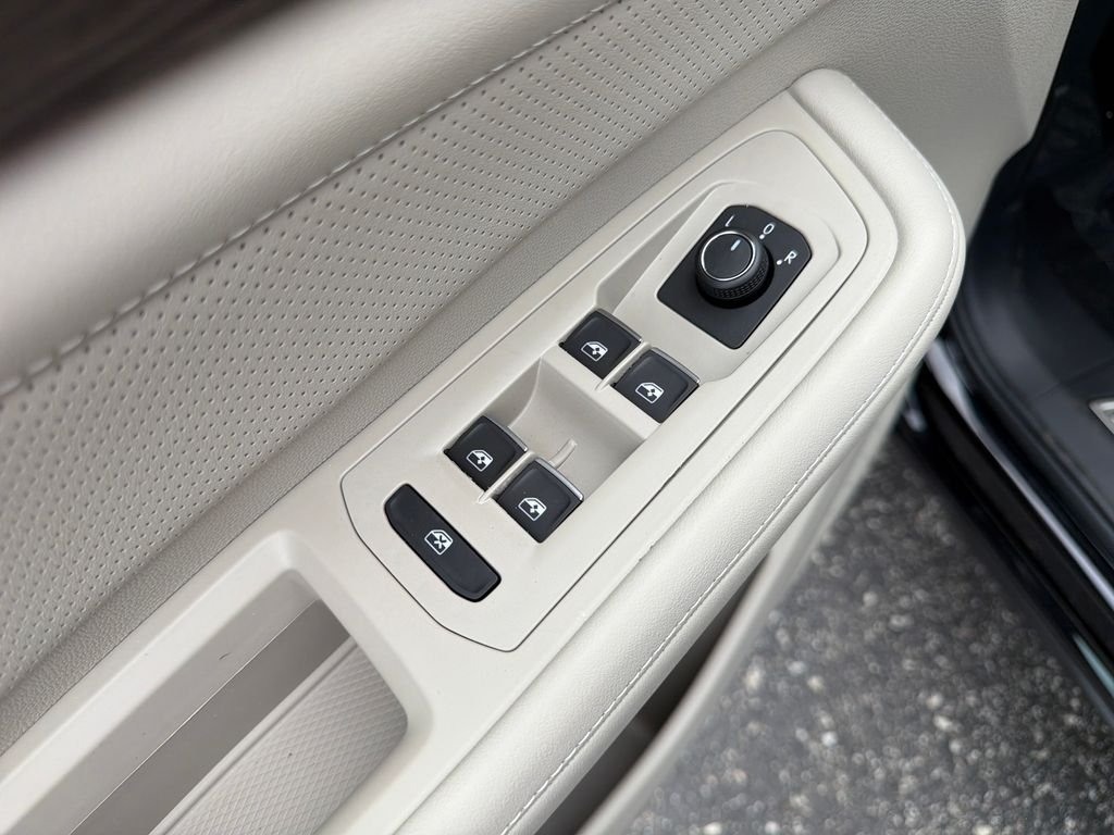 New 2026  Volkswagen 2.0T SEL image 12