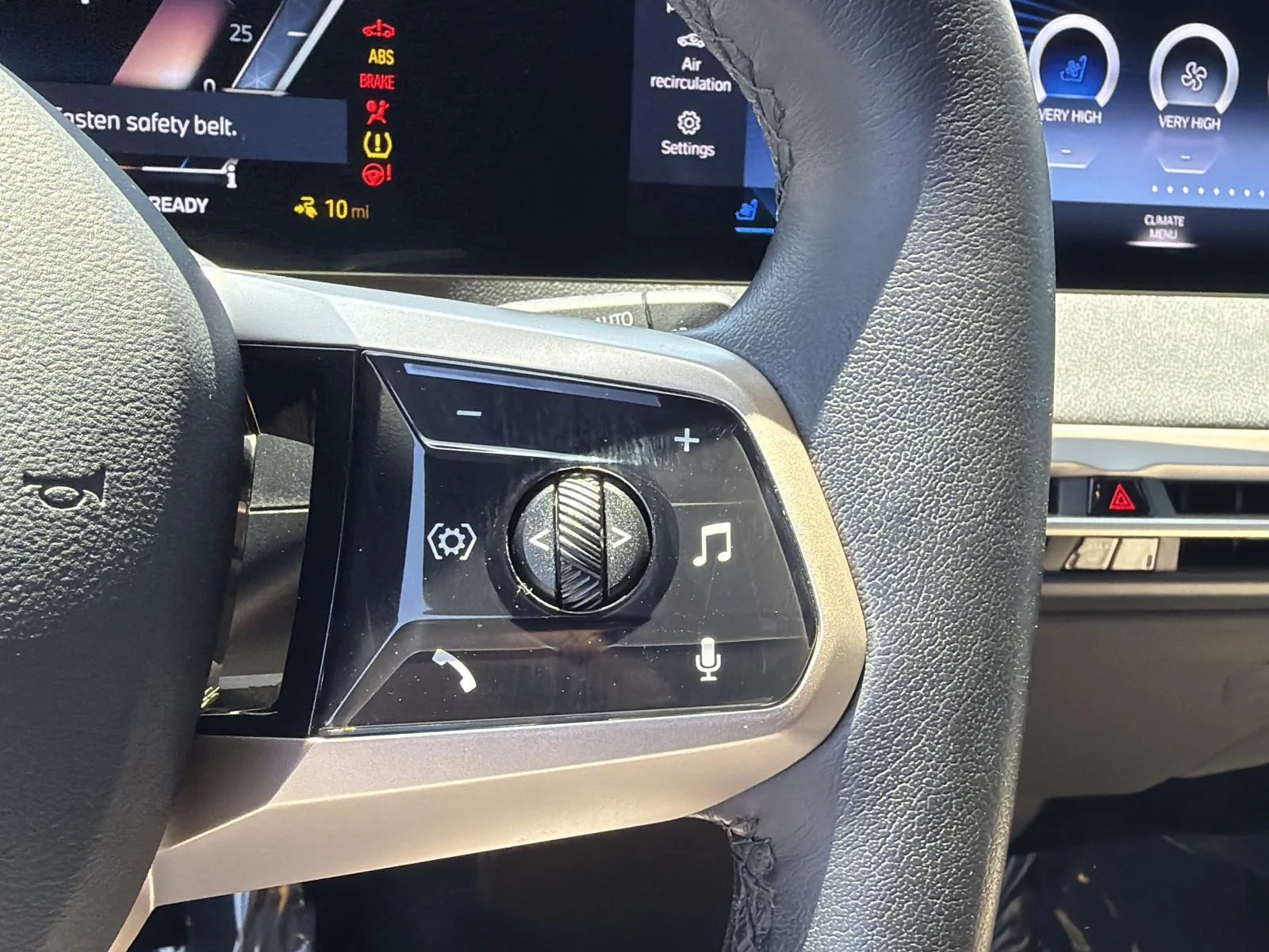 Used 2023 Storm Bay Metallic BMW xDrive50 Sports Activity Vehicle image 19