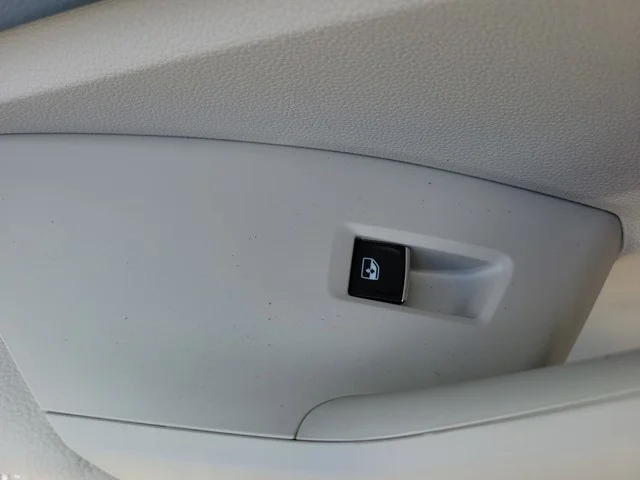 New 2026 Deep Black Pearl Volkswagen 1.5T SE image 17