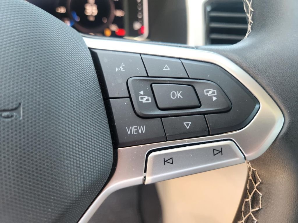 2023 Volkswagen Atlas SE w/Tech - Photo 21