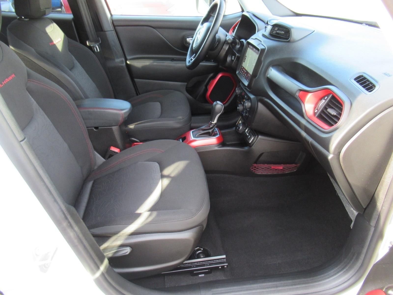 Certified Used 2022 White Jeep Trailhawk image 10
