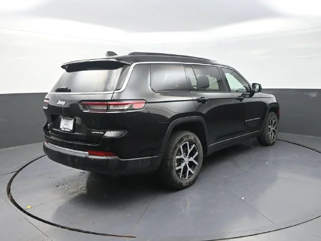 Used 2025 Black Jeep Limited image 9