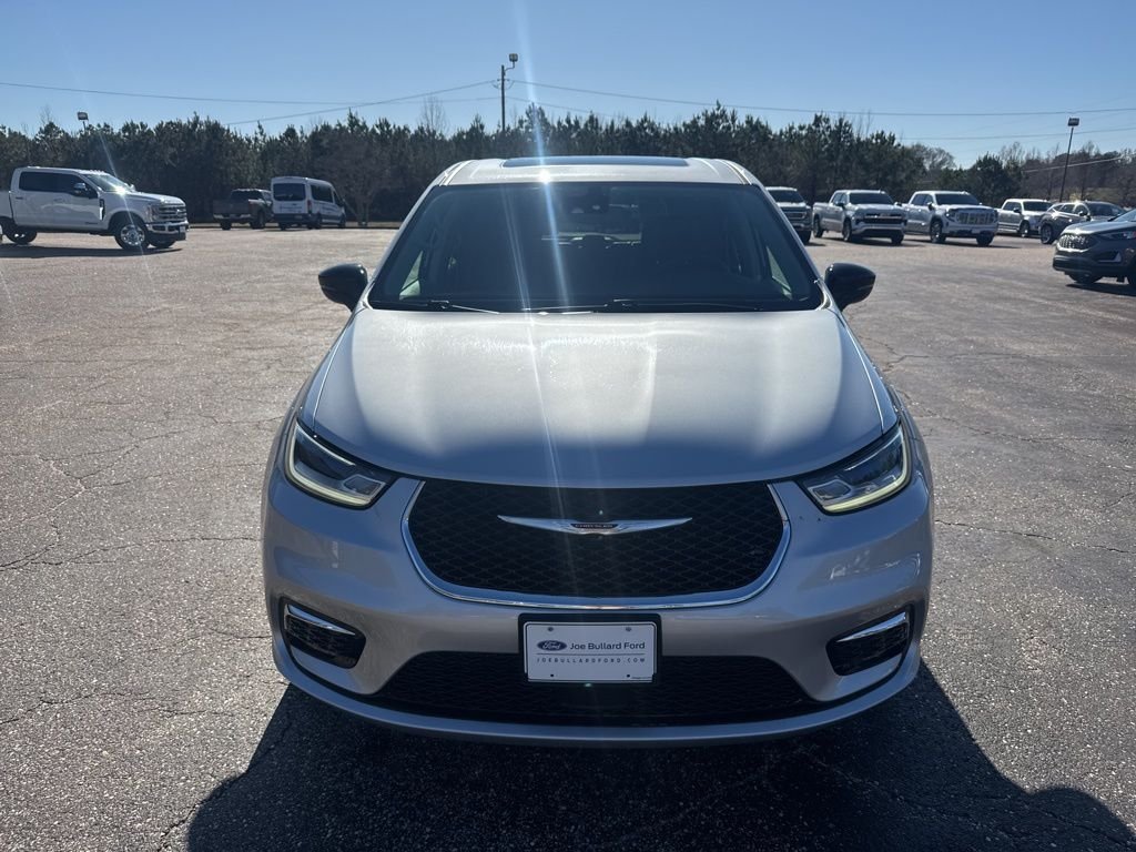 2024 Chrysler Pacifica Limited - Photo 17