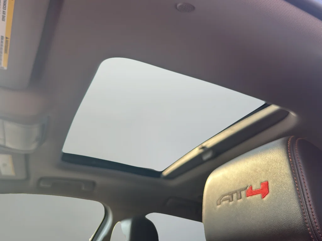 Used 2023 White GMC AT4 image 19