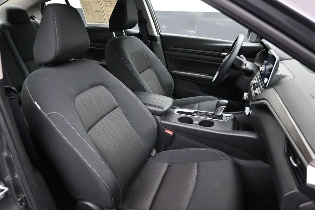 Used 2025 Gray Nissan 2.5 SV image 14