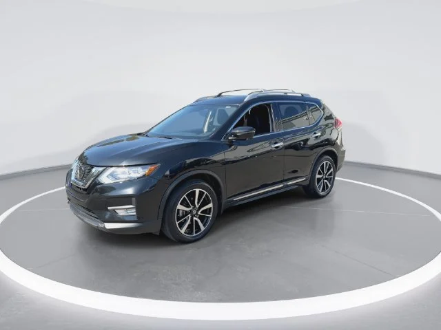 Used 2019 Black Nissan SL image 4