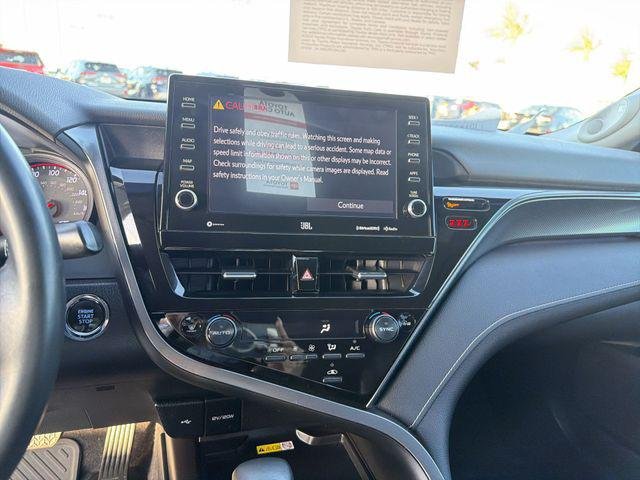 Certified Used 2023 MID BLK/WIND CHILL Toyota  image 19