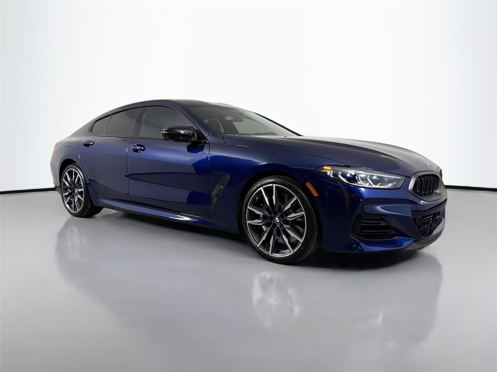New 2026 Mauritius Blue Metallic BMW M850i image 5