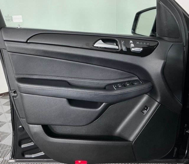 Used 2019 Black Mercedes-Benz GLS 450 image 12