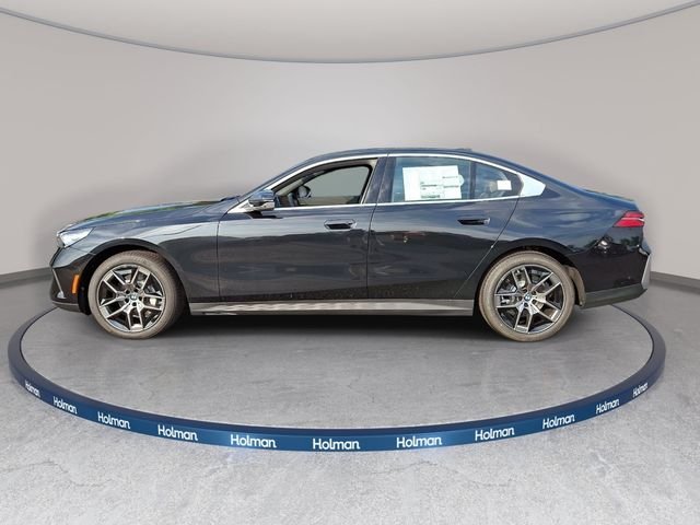 New 2027 Black Sapphire Metallic BMW 530i xDrive image 7