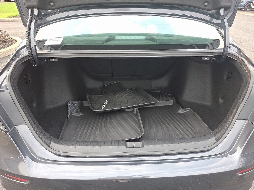 2025 Honda Accord SE - Photo 61