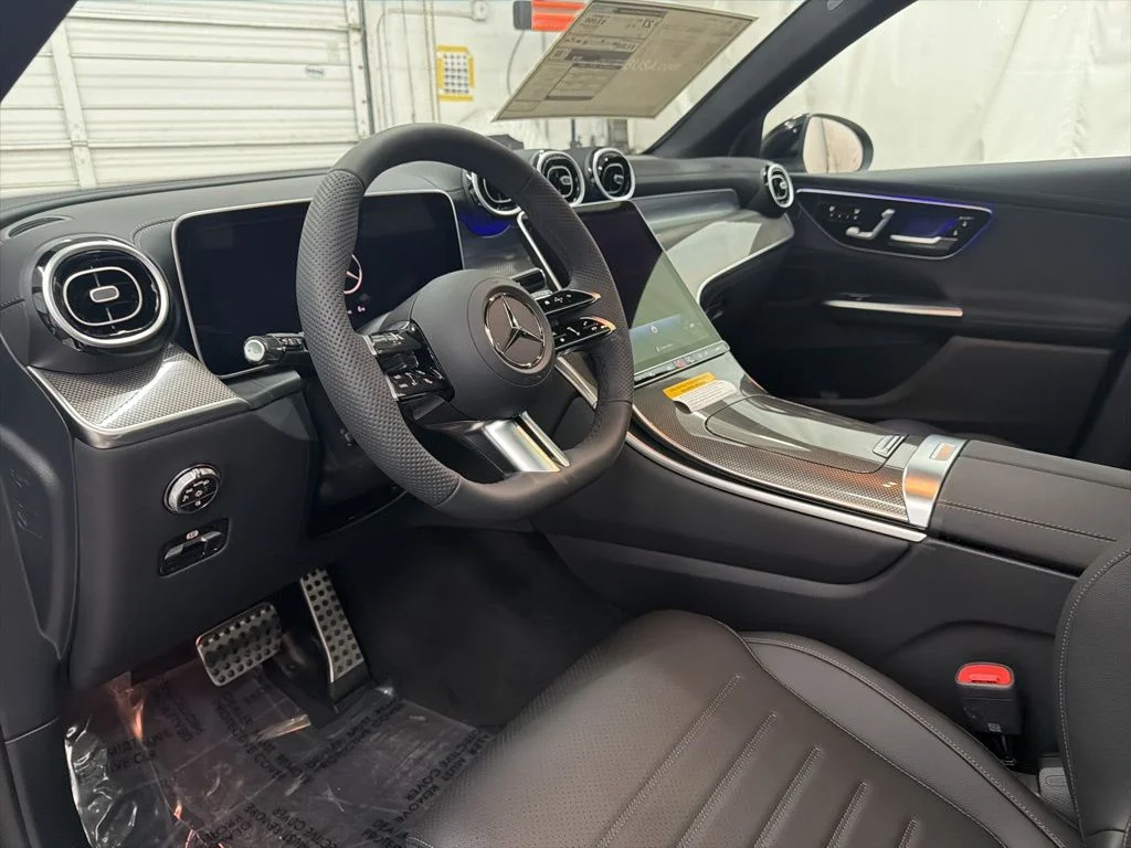 Used 2026 Black Mercedes-Benz GLC 300 image 12