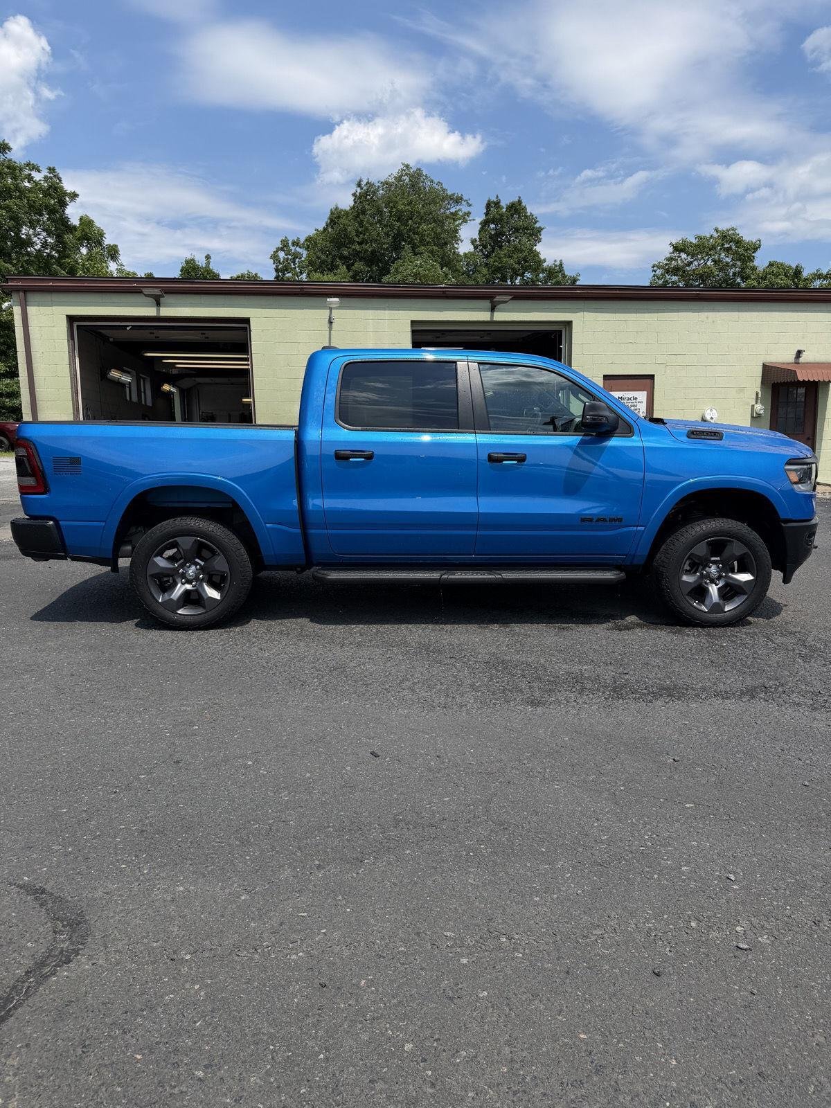 Used 2023 Hydro Blue Pearlcoat Ram Big Horn image 4