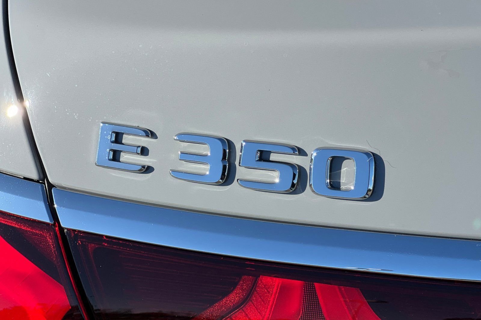 New 2026 MANUFAKTUR Alpine Grey Mercedes-Benz E 350 image 12