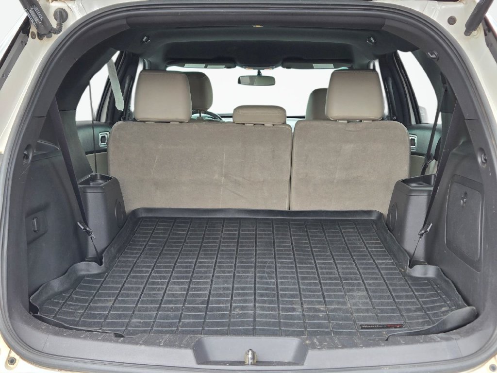 Used 2015 White Ford XLT image 8
