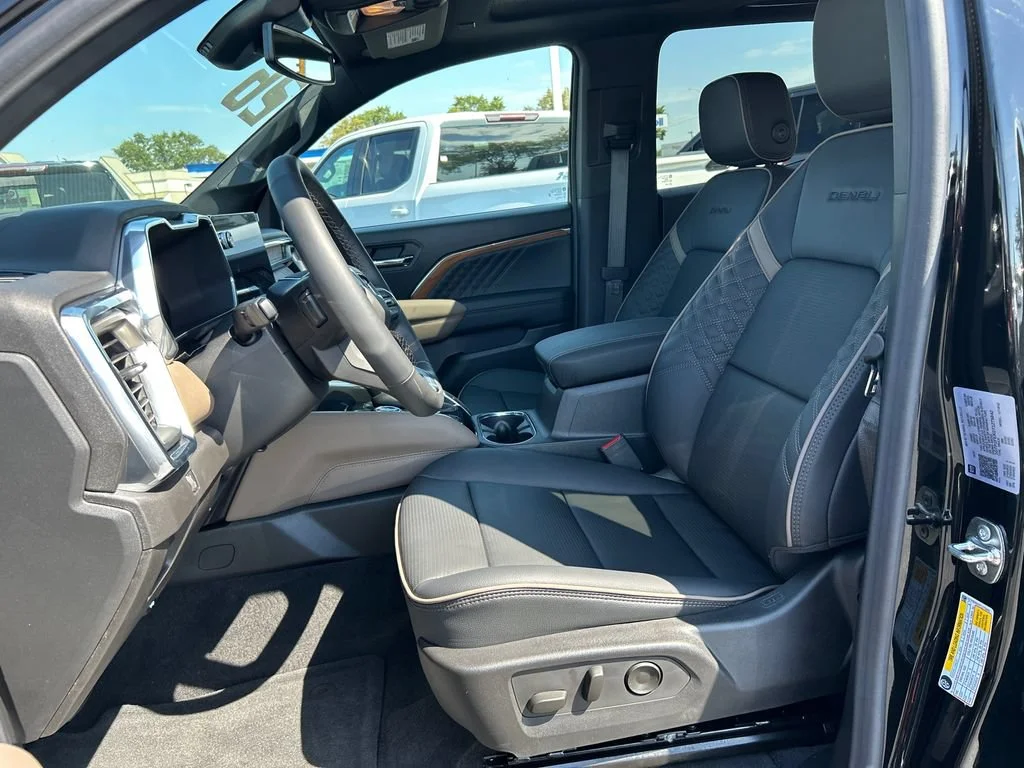 2026 GMC Canyon Denali - Photo 19