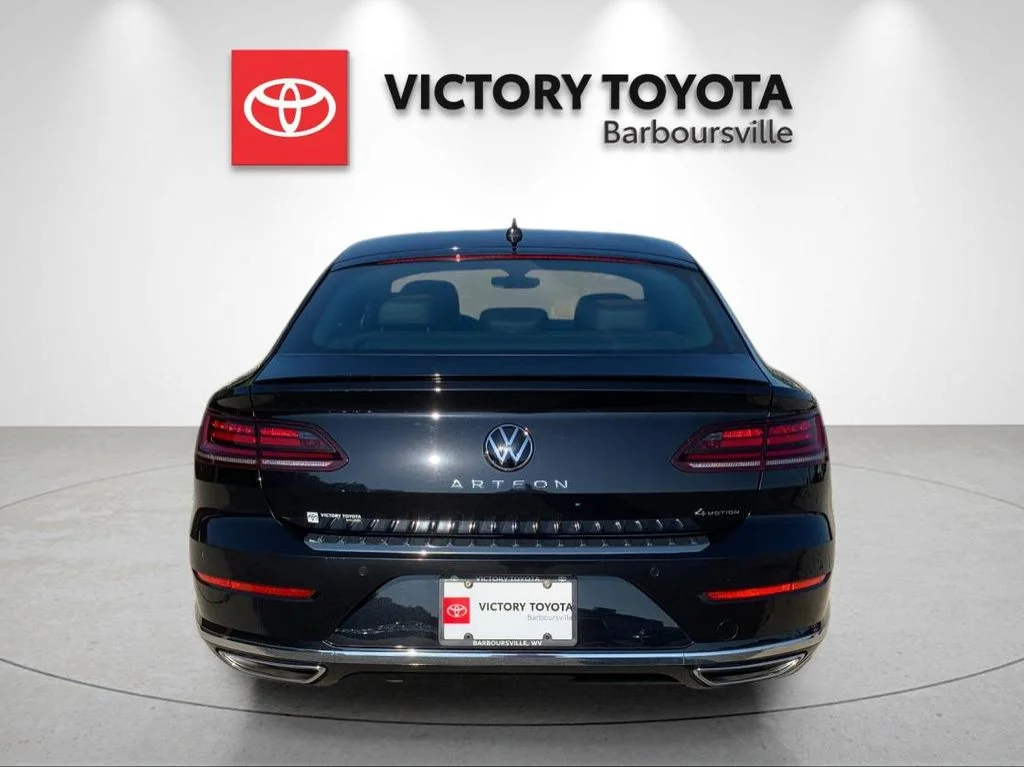 Used 2021 Black Volkswagen 2.0T SEL R-Line image 4