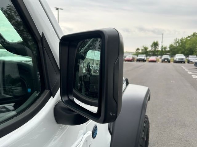 Used 2024 White Jeep Rubicon 4xe image 13