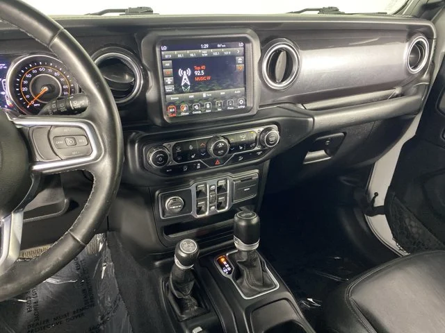 Used 2020 White Jeep Unlimited Sahara Altitude image 28