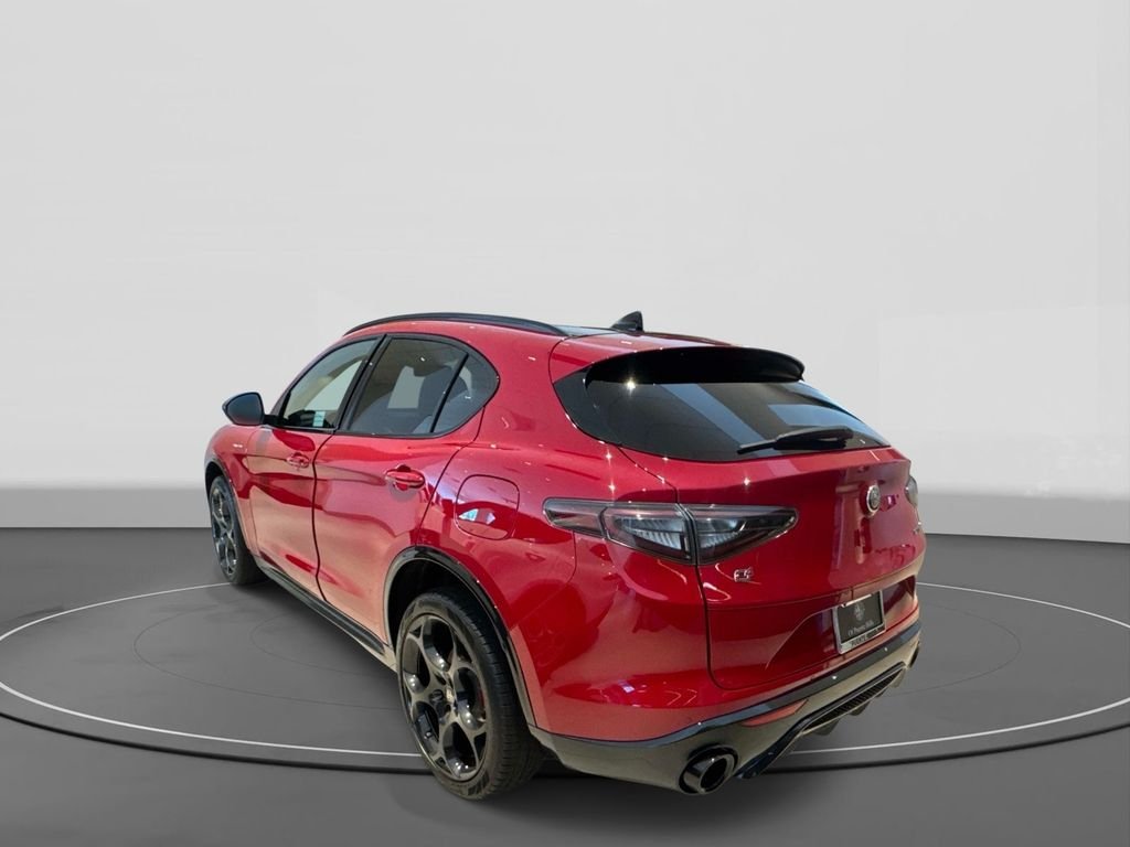 2026 Alfa Romeo Stelvio Base - Photo 4