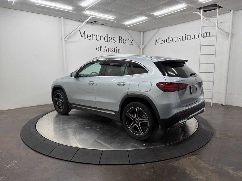 Used 2026 Silver Mercedes-Benz GLA 250 image 5