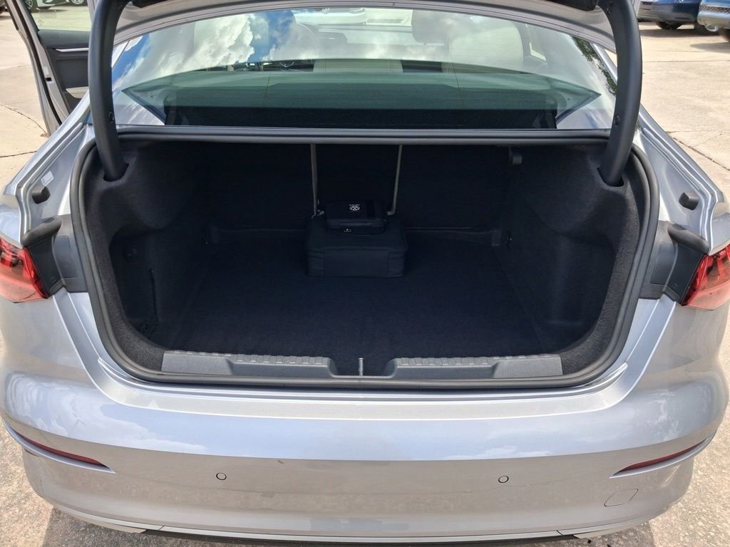 Used 2024  Audi 40 Premium image 42