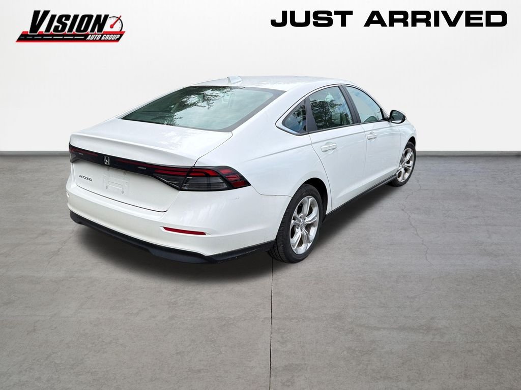 Used 2023 White Honda LX image 5