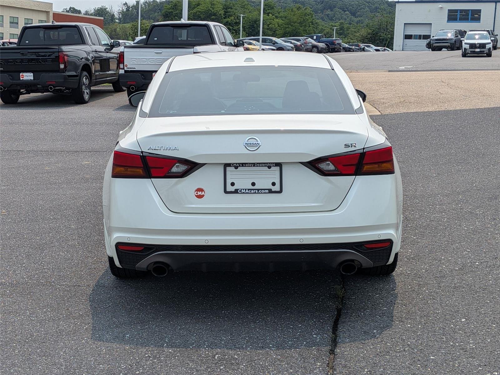 Used 2020 Pearl White Tricoat Nissan 2.5 SR image 6