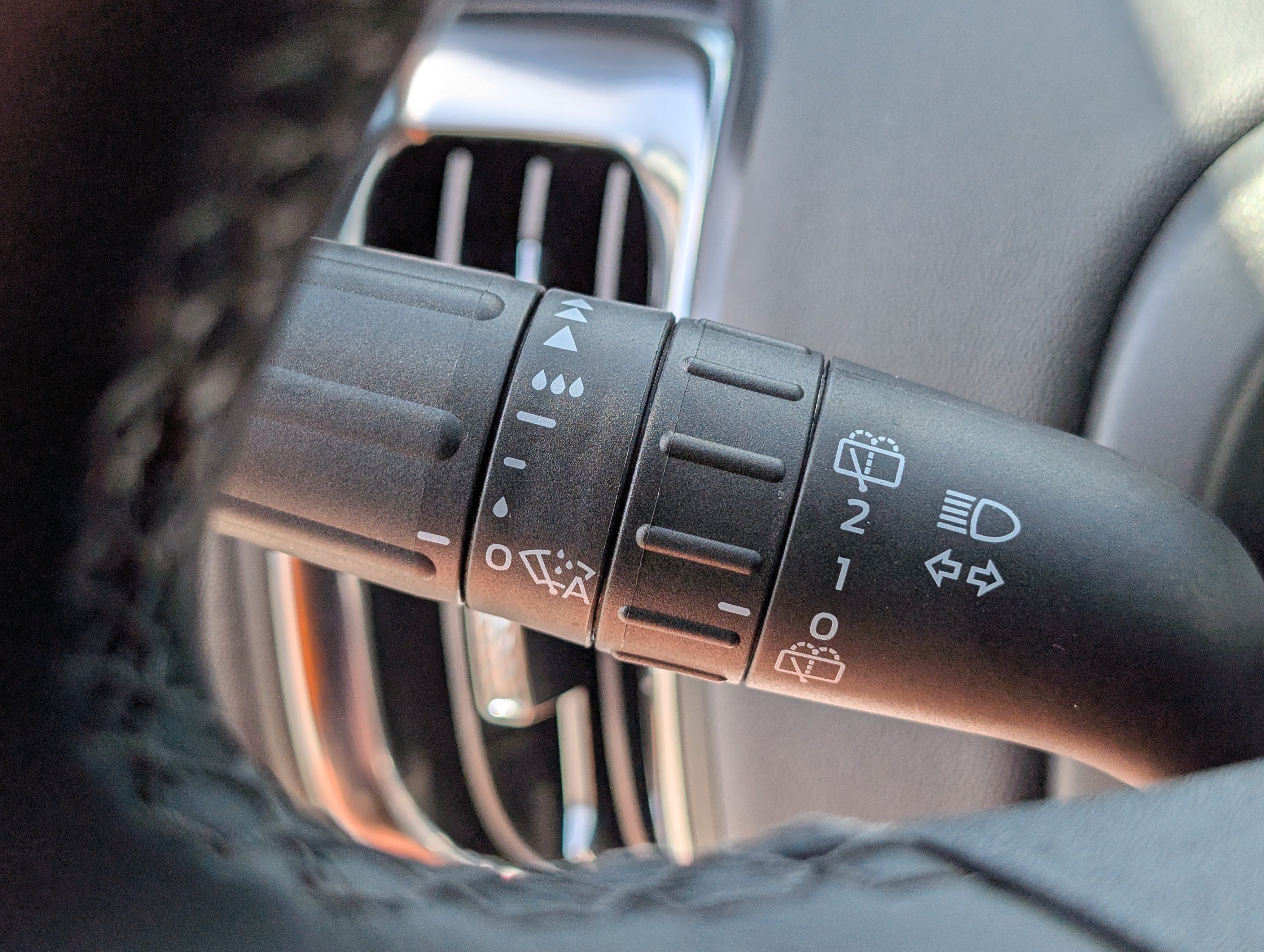New 2027 Agate Black Metallic FORD Tremor® image 28