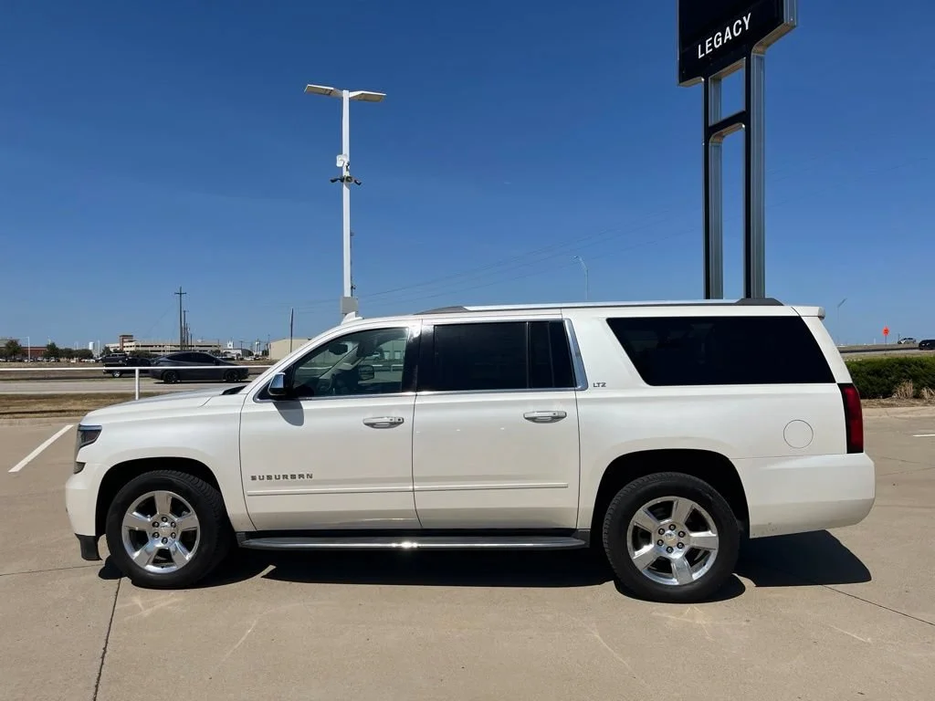 Used 2015 WHITE DIAMOND TRICOAT Chevrolet LTZ image 3