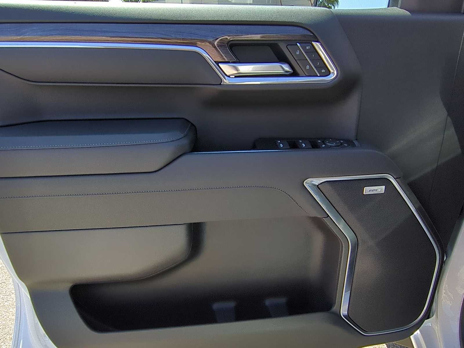 2026 Chevrolet Silverado 1500 LTZ - Photo 10