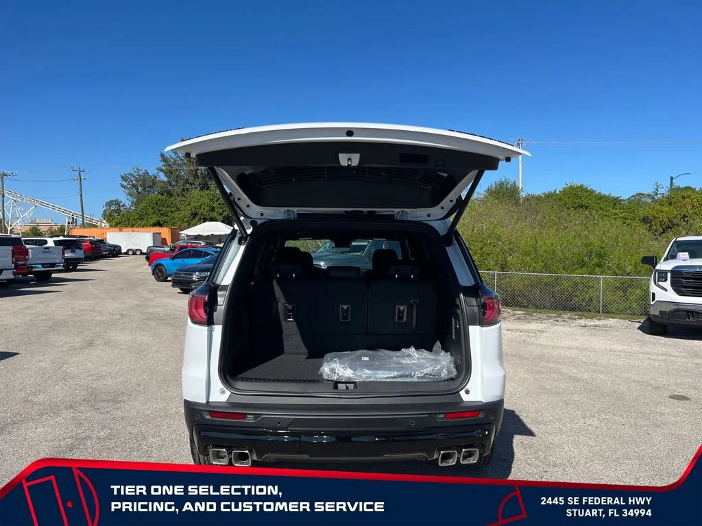 New 2026 Summit White GMC Elevation image 6