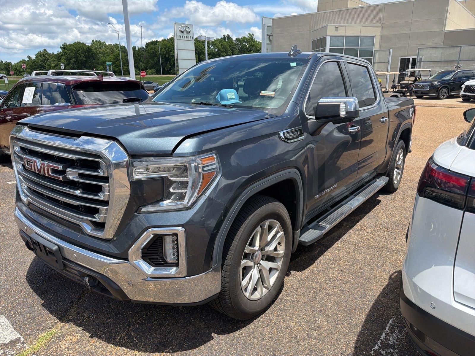 2019 GMC Sierra 2WD Crew Cab Short Box SLT's photo
