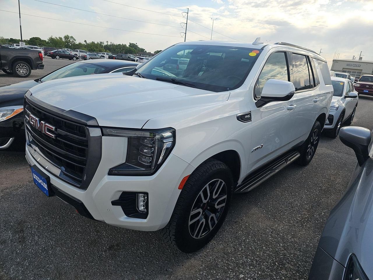 Used 2024 White Frost Tricoat GMC 4WD AT4 image 1