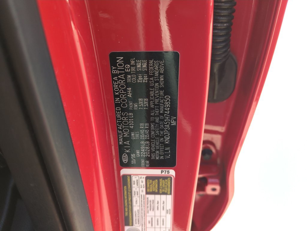 Used 2017 Red Kia Plus image 37