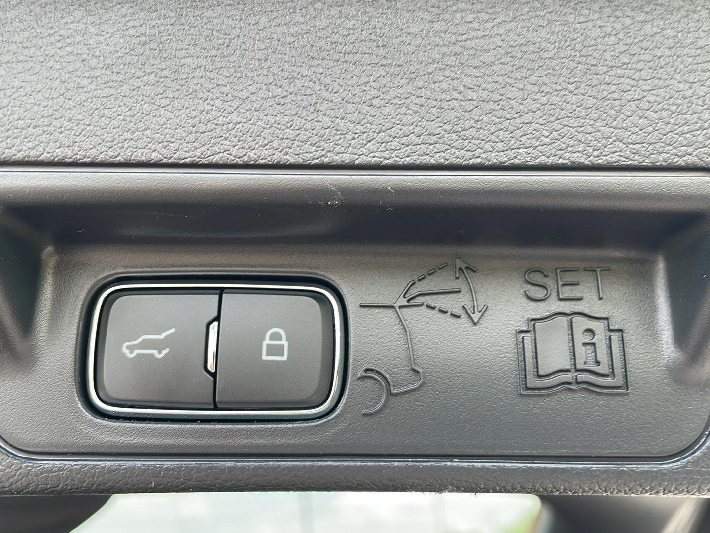 New 2026 Carbonized Gray Metallic Ford ST-Line image 64
