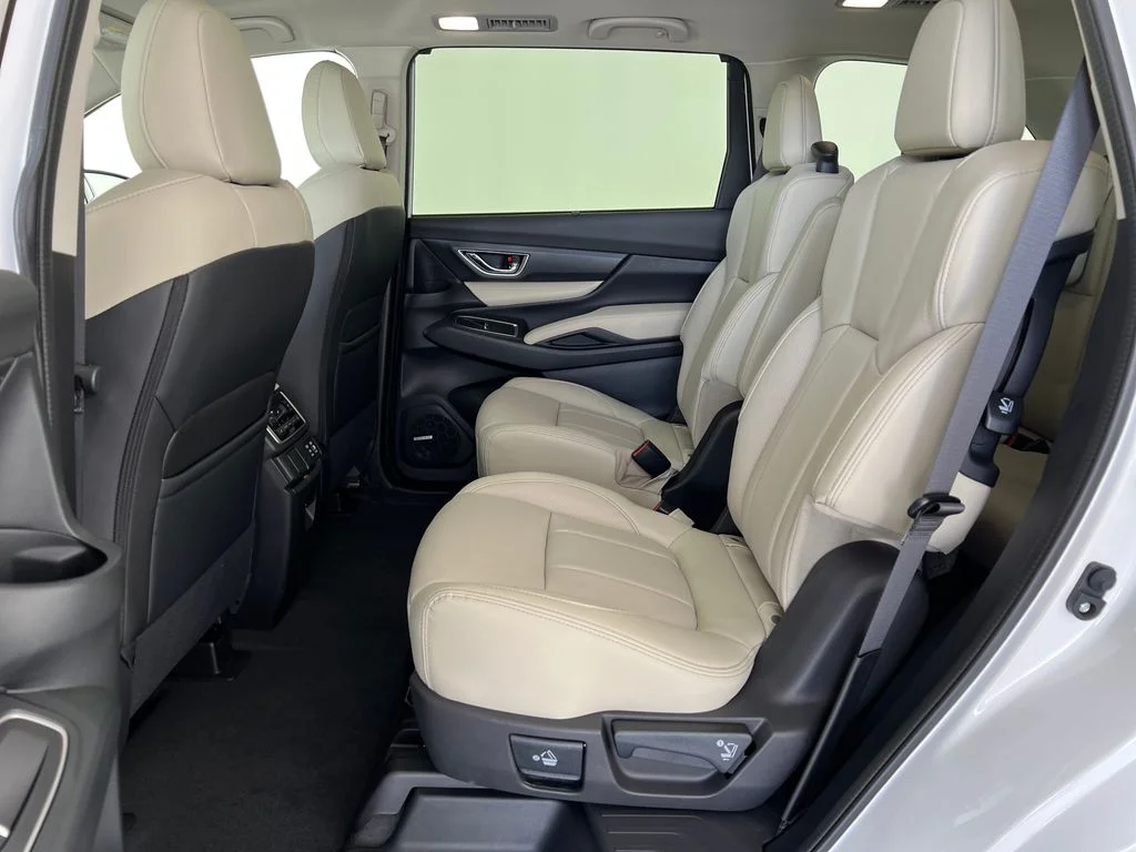 New 2026 CRYSTAL WHITE PEARL Subaru Limited 7-Passenger image 27